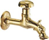 Кран типа Возрождение с традиционной кран-буксой, декоративной розеткой, аэратором и штуцером для шланга 1/2" с отделкой жёлтого цвета